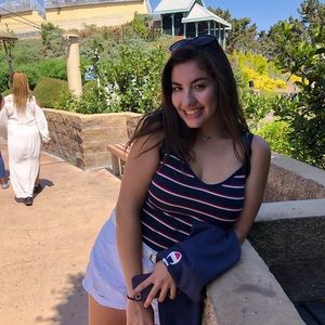 Meet your Posher, Isabela